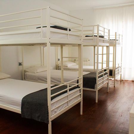 Sitges Beach Hostel Екстер'єр фото