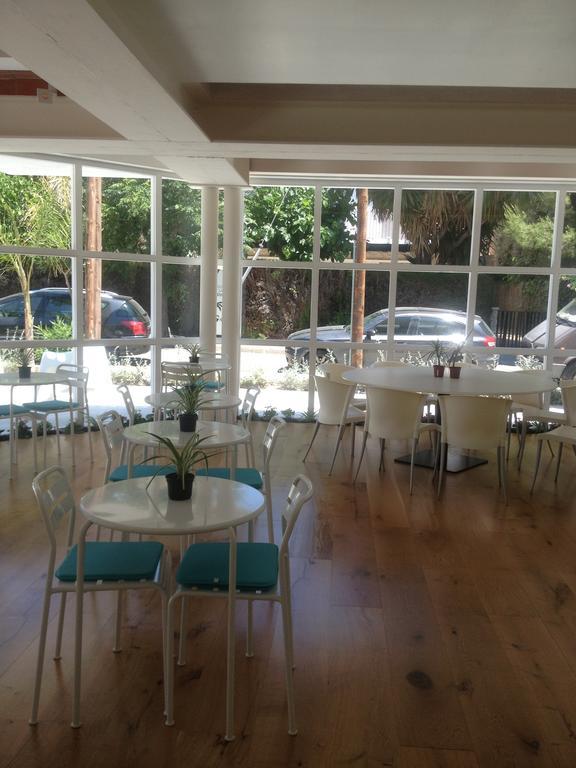 Sitges Beach Hostel Екстер'єр фото