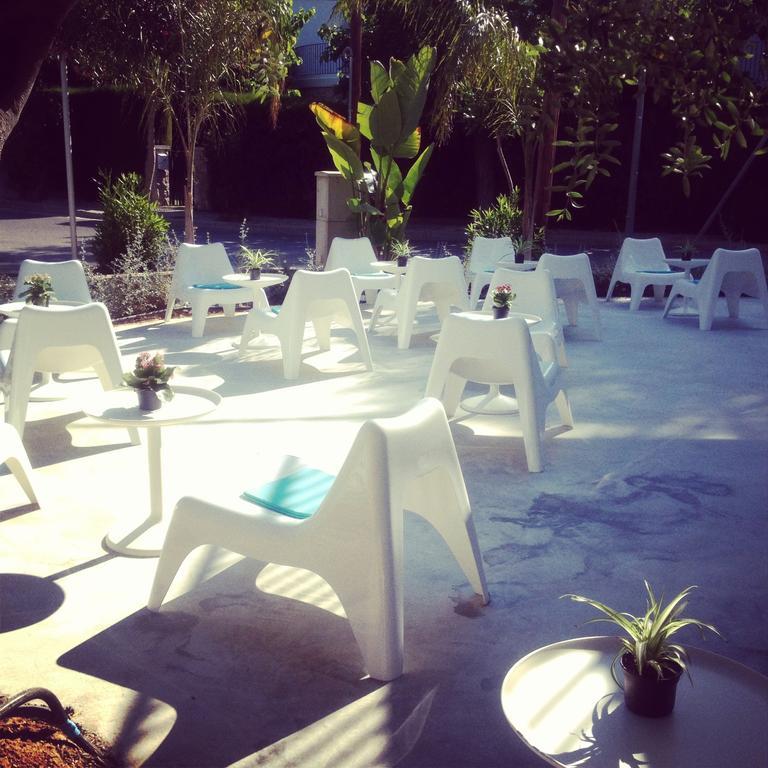 Sitges Beach Hostel Екстер'єр фото