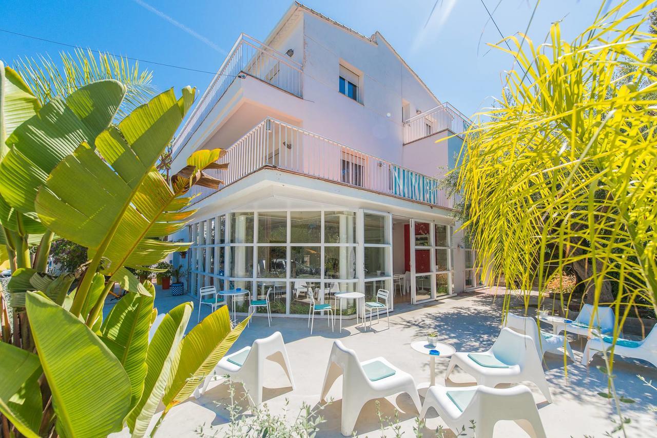 Sitges Beach Hostel Екстер'єр фото