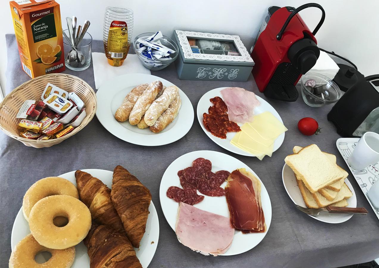 Sitges Beach Hostel Екстер'єр фото